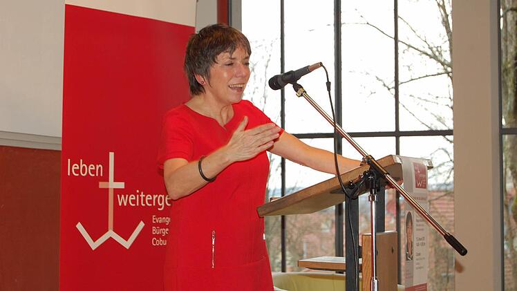 Margot Käßmann bei ihrem Vortrag Foto: Oliver Schmidt