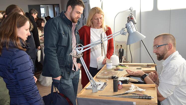 Inspiration f&uuml;r das Ehering-Design war gefragt.