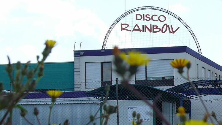 Eine Station, die der Discobus anfährt, ist die Rainbow-Diskothek in Knetzgau.  Foto: Manfred Wagner
