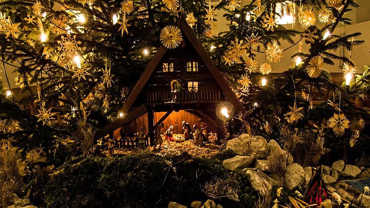 Krippen-Szene in der Heilig-Kreuz-Kirche in Coburg.Foto: Jochen Berger