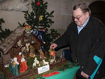 Siegfried Götz-Herr ist mit seinen Arbeiten seit 25 Jahren bei der Kronacher Krippenausstellung vertreten.