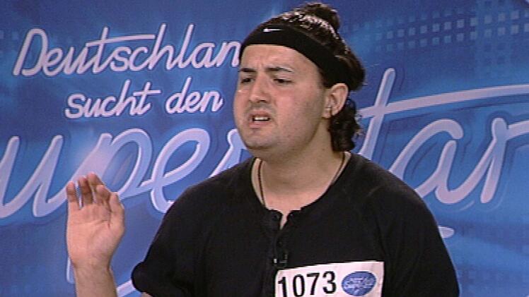 Ist er in Wirklichkeit der gr&ouml;&szlig;te Star, den DSDS in 20 Jahren hervorbrachte? Kein Kandidat war - trotz mangelnden Gesangstalents - so hartn&auml;ckig wie Menderes Bagci.