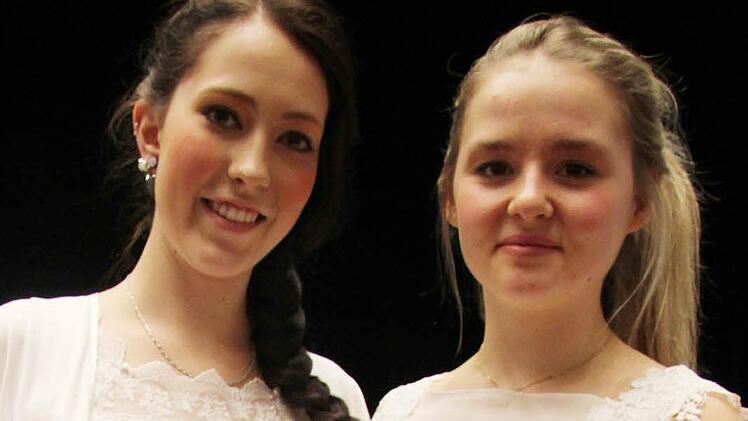 Antonia Zietz und Robin-Kate Stegner spielen die Mabel - abwechselnd. Foto: Sonja Adam