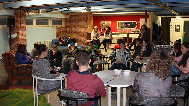 Ein Infoabend in Strullendorf, in dem es um ein Jugendparlament ging.Foto: iSo