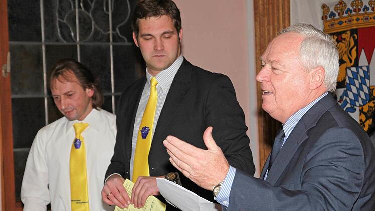 Die Spannung steigt im Sitzungssaal des Michelauer Rathauses, wenn Bürgermeister Helmut Fischer und die Verantwortlichen der Michelauer Werbegemeinschaft die Preisträger bekannt geben.