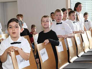 Der Chor Foto: Wolfgang Desombre