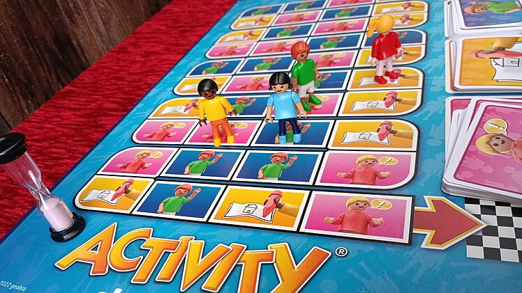 Spiele-Test "Activity Playmobil": Rezension des lustigen Begriffe-Ratespiels ab 7 Jahren