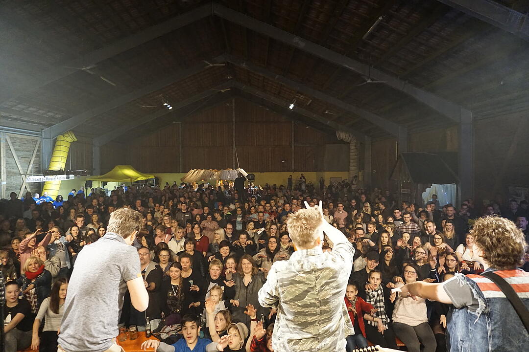 Backstage bei den Dorfrockern beim Eichenbühler Hoffest