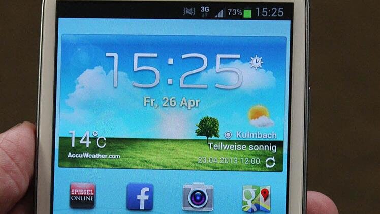 In Motschenbach gibt es nur an ganz wenigen Stellen Handyempfang. Die einen nervt das, andere freut's. Foto: Jürgen Gärtner