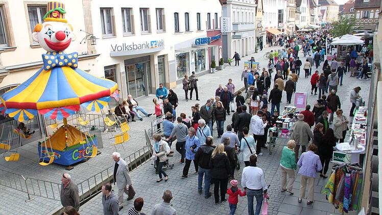 Im Jahr 2014 wurde am Palmsonntag durch die Stadt gebummelt. 2016 ist dies nicht möglich.  Foto: Archiv/Michael Memmel