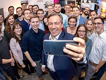 Landrat Alexander Tritthart fühlte sich wohl beim politischen Nachwuchs.    Foto: Richard Sänger