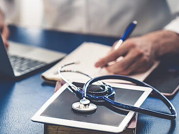 Hausarzt, Arzt, Krankenversicherung
