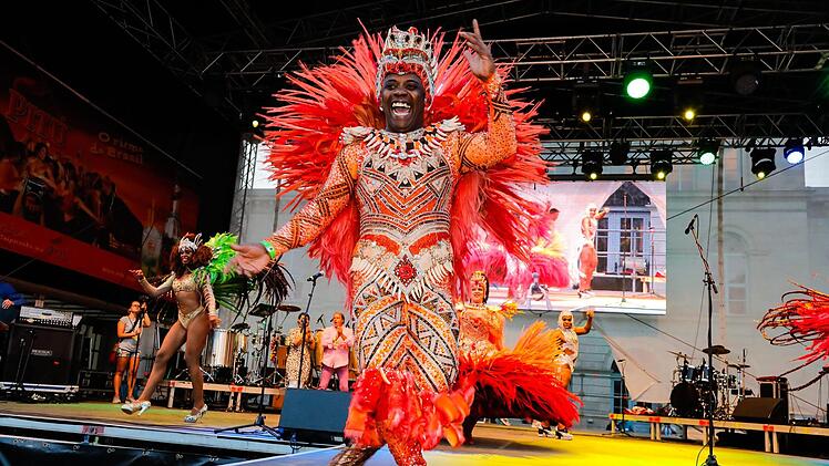 Impressionen von der Eröffnung des 27. Samba-Festivals.Foto: Matthias Hoch