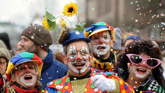 Bald beginnt die Faschingszeit in Franken. Symbolfoto: Tobias Hase/dpa