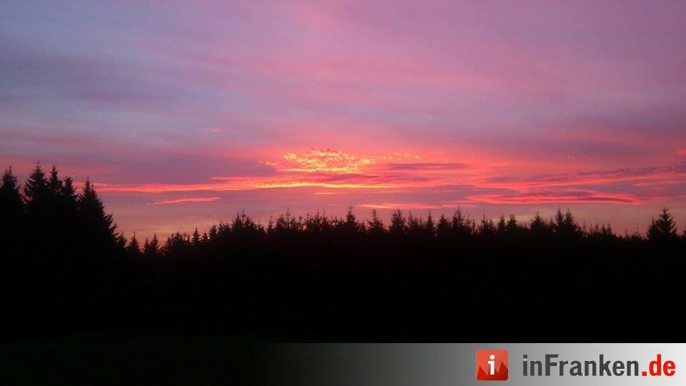 Abendrot vom 8.11.2015 - Die Bilder unserer Leser