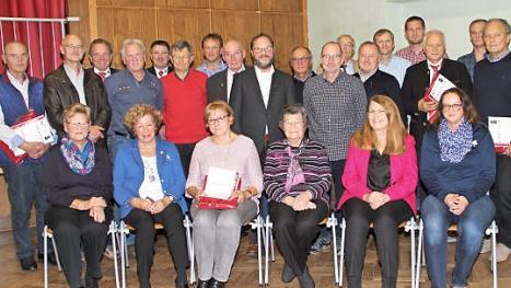 In der Mitgliederversammlung ehrte der TSV Staffelstein all jene langjährigen Mitglieder, die dem Verein seit mehreren Jahrzehnten die Treue halten.  Fotos: Gerda Völk