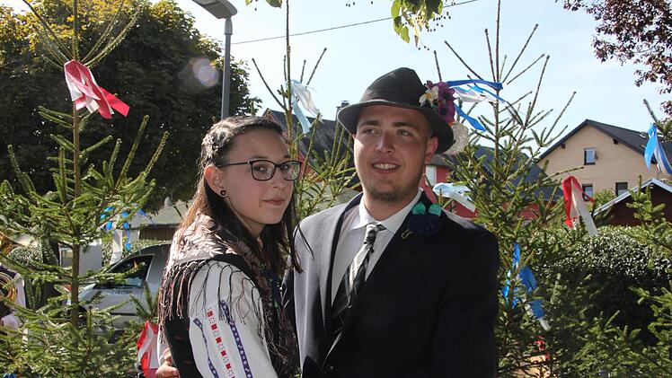 Sechs Zechpaare luden zum Plantanz Foto: Veronika Schadeck