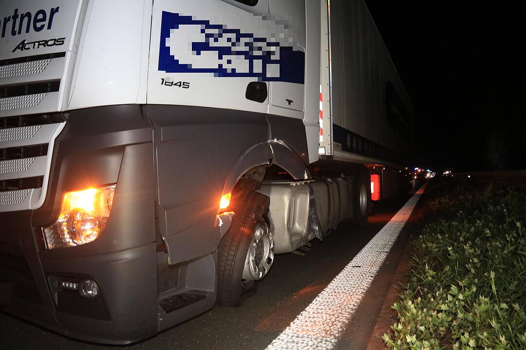 A73 bei Bamberg: Auto überschlägt sich