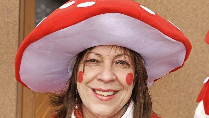 30 Jahre im Poppeläurer Fasching aktiv: Gabi Hochrein vor zwei Jahren als Fliegenpilz Fotos: Annette Warmuth