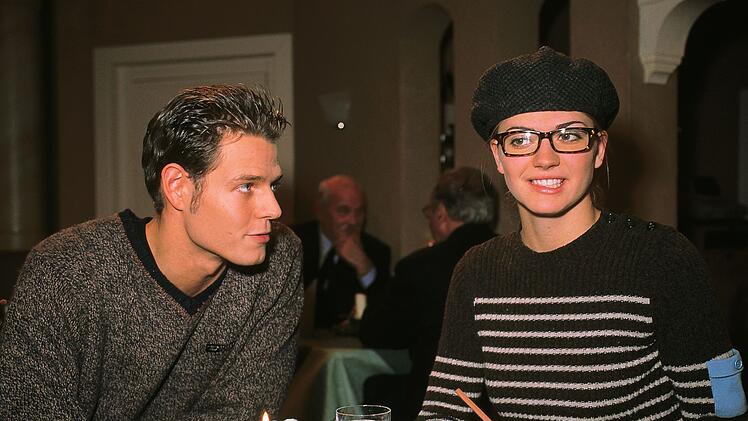 Zwischen 1998 und 1999 gehörte Frederik Müller zum Cast von "Gute Zeiten, schlechte Zeiten" - hier an der Seite von Nina Bott.