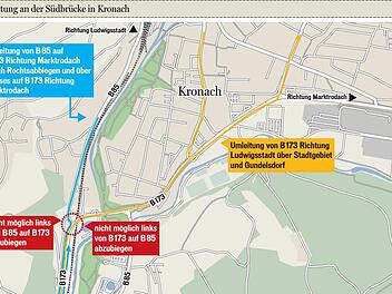 Linksabbieger haben hier ein Problem: Umleitungen an der Kronacher Südbrücke. Grafik: FT/Schäfer