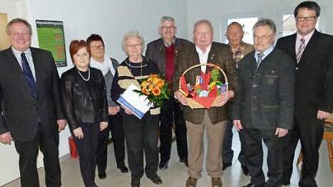 Ehrungen beim VdK Untersteinach-Guttenberg. Im Bild (von links) Bürgermeister Volker Schmiechen, Christina Flauder, Edeltraud Friedrich, Franziska Michalski, Thomas Rosenberger, Gerhard Degelmann, Heinz Burges, Egon Buchholtz und Marc Benker. Foto: Werner Oetter