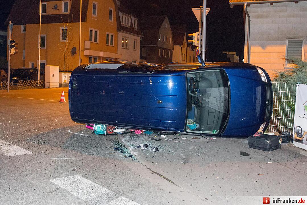 Coburg: Zwei Autos kollidieren an Kreuzung – zwei Verletzte