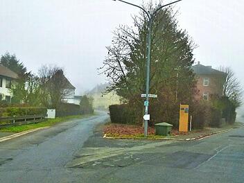Mit einem Kostenaufwand von 930 000 Euro wird die Laubenstraße von der Einmündung an der Hauptstraße bis zum Bauabschnitt II ausgebaut. Den Auftrag erhielt die Firma Günther-Bau GmbH aus Stadtsteinach. Foto: Werner Reißaus