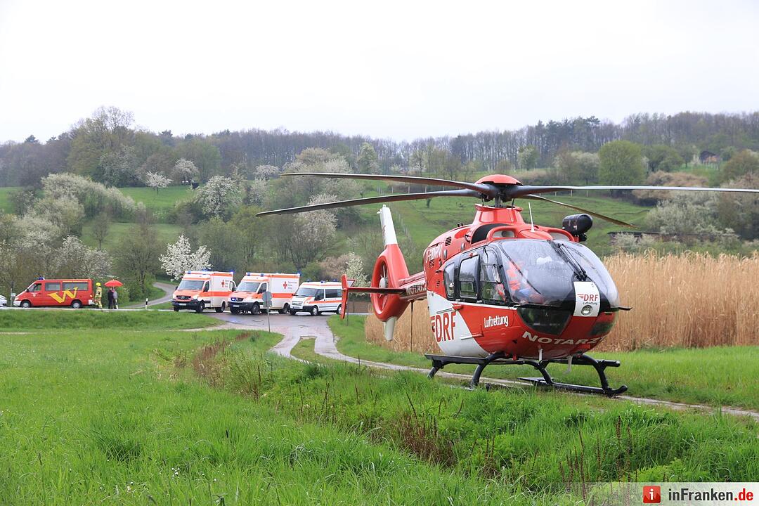Schwerer Verkehrsunfall auf B470 bei Weilersbach: zwei Kinder verletzt