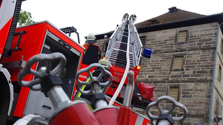 Der Brand in der JVA in Kronach zählte zu den größten Ereignissen im Feuerwehrjahr. Archiv/Marco Meißner