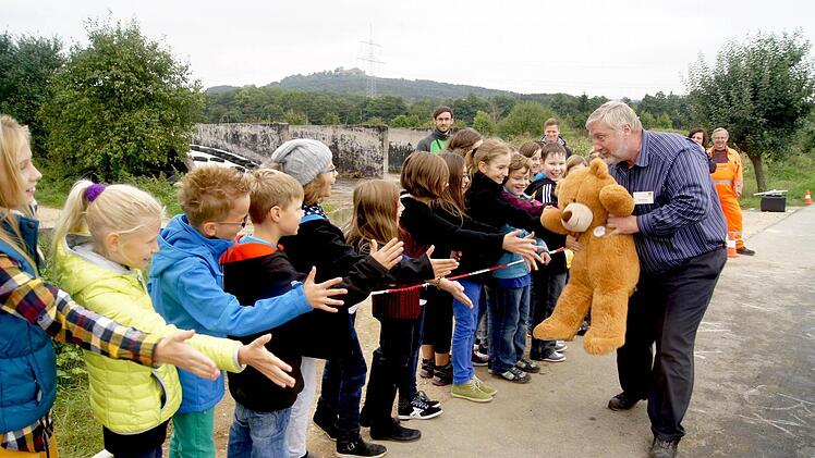 Eine runde Abklatschen mit dem kuscheligen Beifahrer.