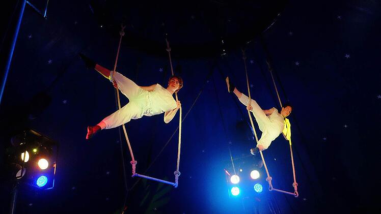 Abschluss-Show im Circus Luna nach dem Pfingstcamp  Foto: Gerd Schaar