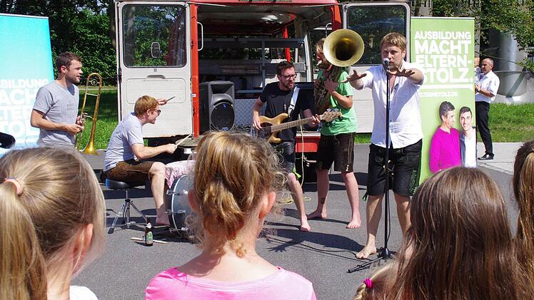 "LaBrassBanda" rockten in Kronach. Foto: Marco Meißner