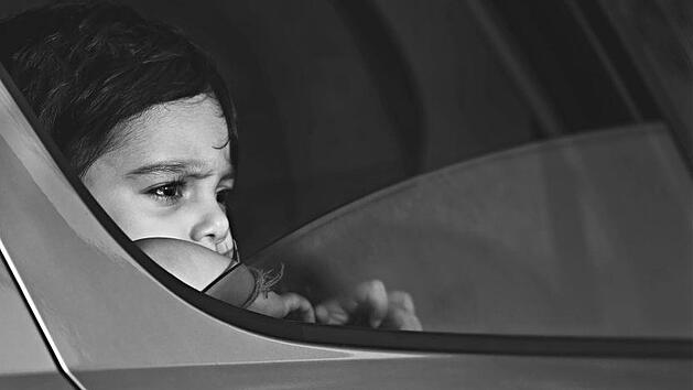 Ein Achtj&auml;hriger baute einen Unfall mit dem Auto seiner Eltern. Symbolfoto: MabelAmber/pixabay.com