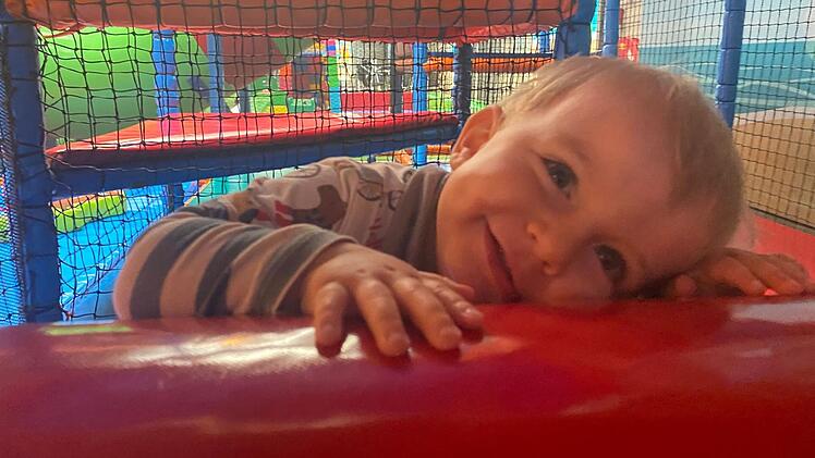 Charlie (3) aus Bamberg schwer erkrankt - Mutter steht vor Mammutaufgabe