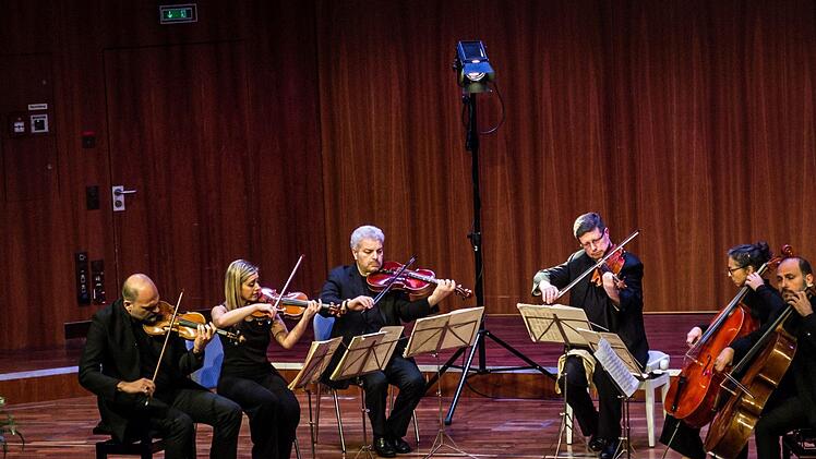 Tolles Coburg-Gastspiel: das Sestetto Stradivari begeisterte im Kongresshaus Rosengarten.Foto: Jochen Berger