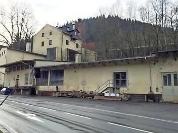Wo vor drei Jahren noch ein Gebäude stand, soll bald die neue Anbindung an die B 85 entstehen. Foto: Veronika Schadeck