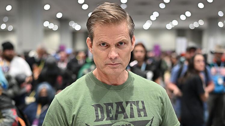 Caspen van Dien war zuletzt in zwei Folgen der gefeierten Netflix-Serie "Wednesday" zu sehen.