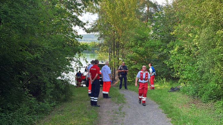 Mann ertrinkt in Tongrube im Kreis Coburg - trotz Badeverbot
