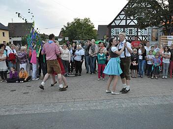 Simone Stumptner und Jan Hellmann (r.) gewannen zum vierten Mal das Austanzen. Fotos: Roland Meister
