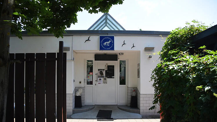 Tierheim Forchheim reagiert auf heftige Drohungen - "entschieden, das Eingangstor abzusperren"