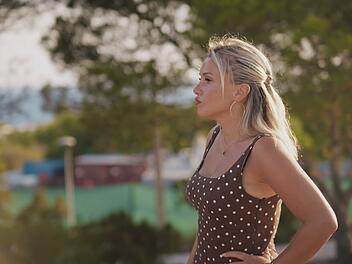 Evelyn Burdecki wei&szlig;, dass ein Leben in der &Ouml;ffentlichkeit die Partnersuche oftmals erschwert.