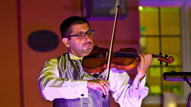 Stimmungsvoll: Altstadt-Serenade vom dem "Haus des Gastes" in Bad Rodach.Foto: Jochen Berger