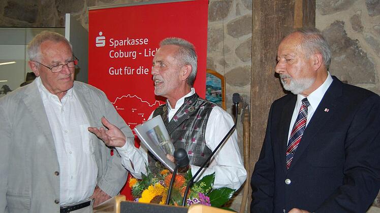 Von links: Robert Reiter, Museumsleiter Lothar Hofmann und Wolfgang Dultz, Vorsitzender des Fördervereins