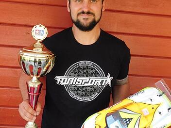 Mit diesem Racing-Car Marke Eigenbau gewann Klaus Waldmann die Deutsche Meisterschaft und den dazu gehörenden Pokal. Foto: Horst Wunner
