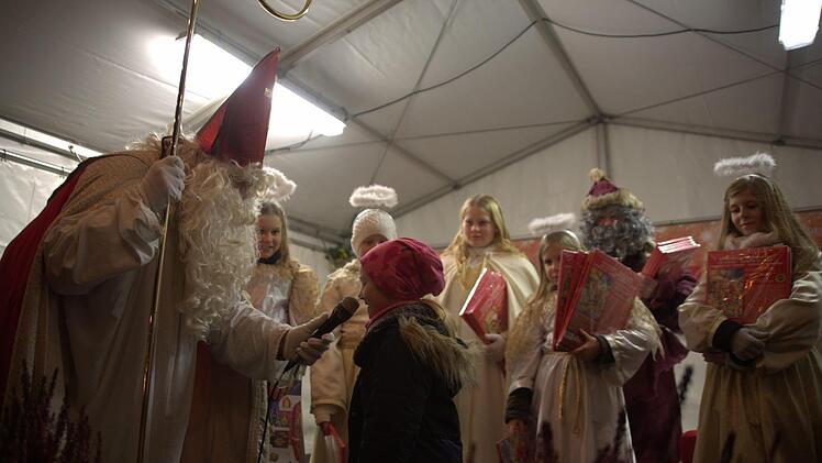Impressionen vom Seßlacher Adventsmarkt.