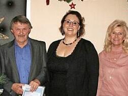 Die Ehrung (von links): 1. Vorsitzender Martin Hofmann, Roland Richter, BFV-Ehrenamtsbeauftragte Kathrin Bödelt, stellvertretende Vorsitzende Helga Leißner, 2. Bürgermeister Reinhard Zeiß Foto: Richard Sänger