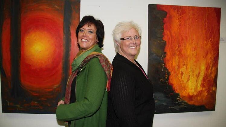 Ihre Schwester Christa Schomers-Babendererde hat Feuer in seiner ganzen Faszination gemalt. Foto: Adam