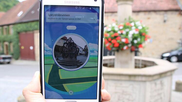 Am Speiersbrunnen in Zeil befindet sich ein "Pokéstop". Hier erhalten die Spieler wichtige Hilfsmittel für die Jagd.