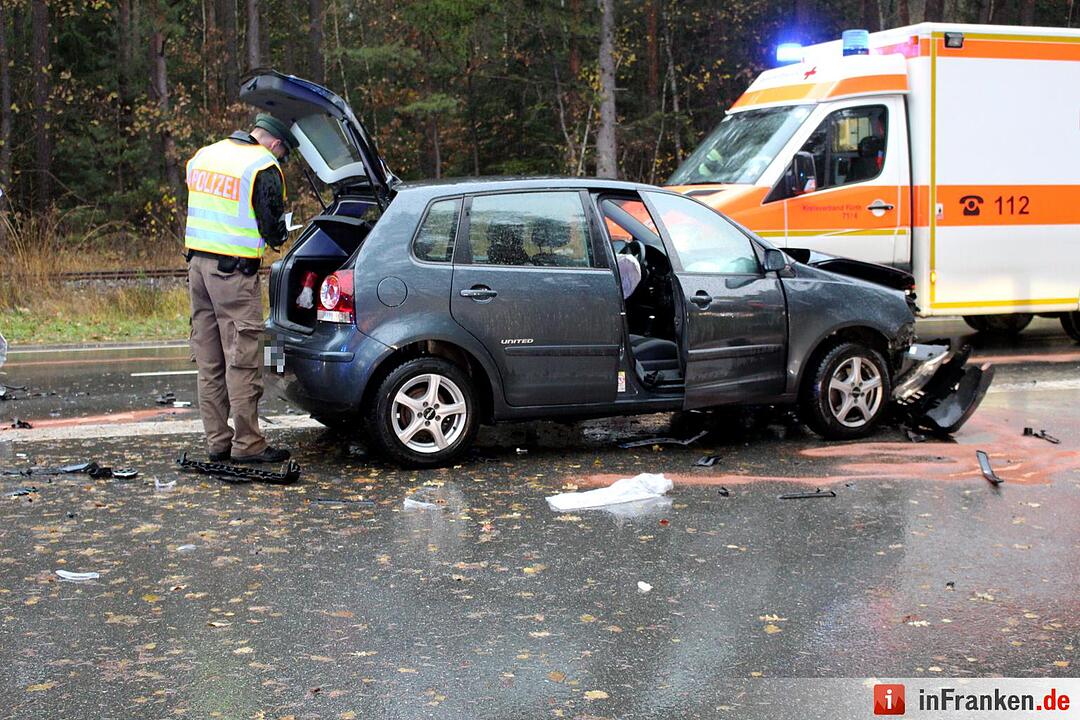 Kreis Fürth: Zwei Autos kollidieren bei Cadolzburg